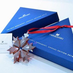 RED Swarovski Annual 2018 Christmas Ornament -NEW